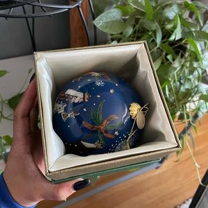 Christmas Ornament “Li Bien”